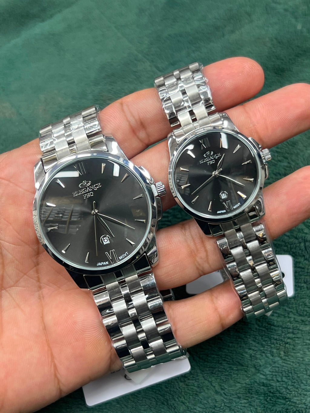 Primary Title: Elegant Citizen Style Open-Heart Couple Watch Set
