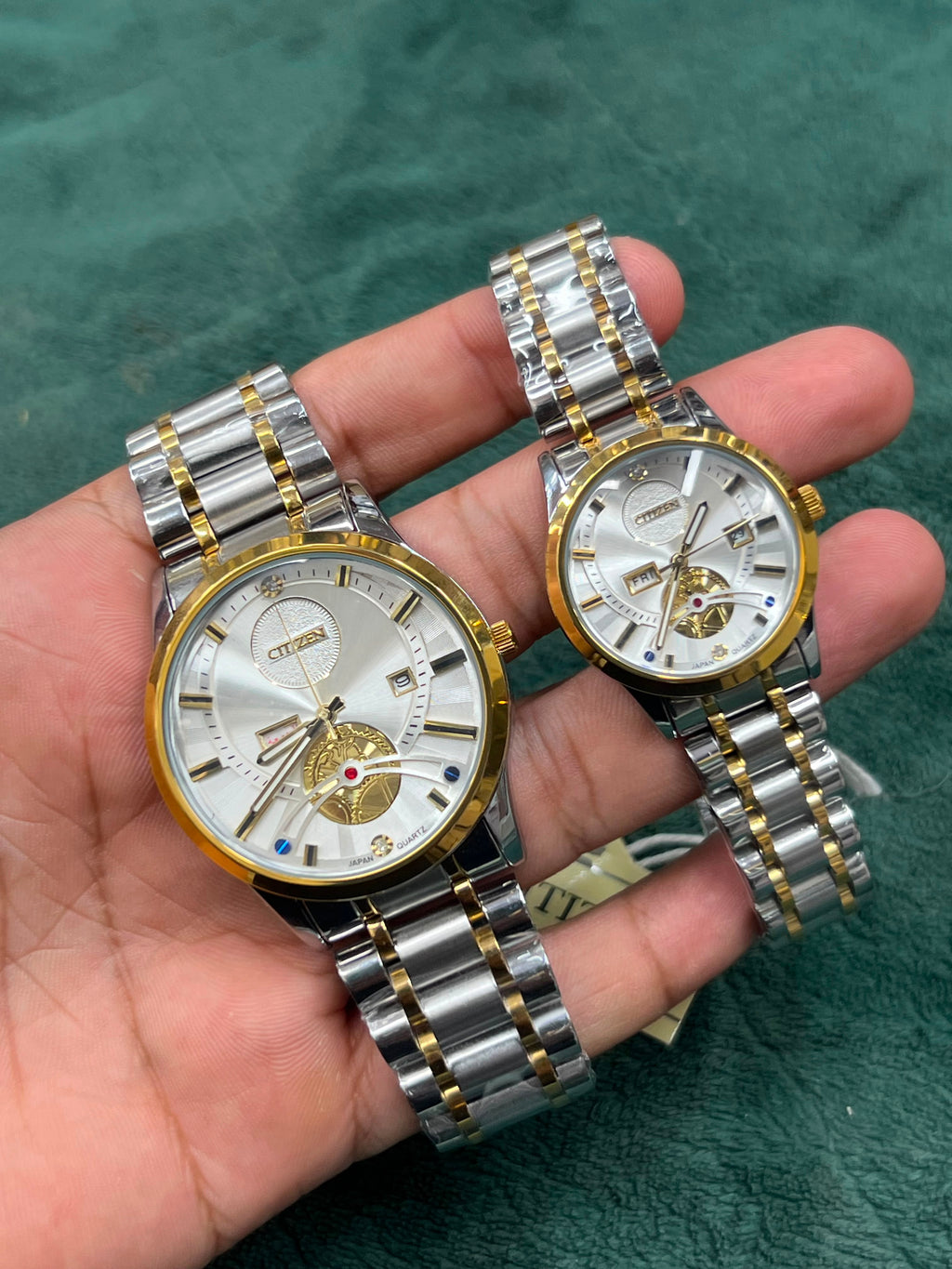 Primary Title: Elegant Citizen Style Open-Heart Couple Watch Set