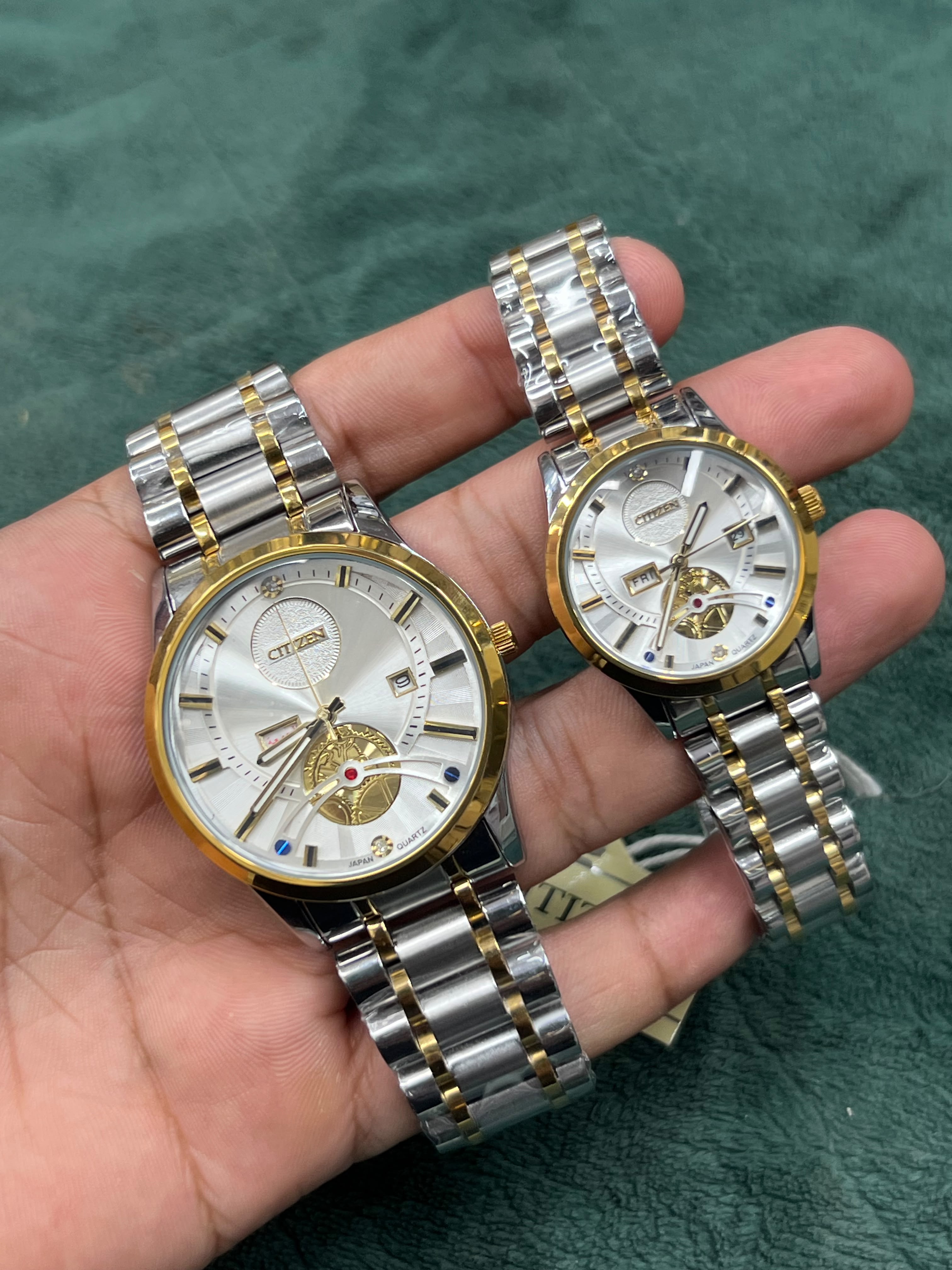 Primary Title: Elegant Citizen Style Open-Heart Couple Watch Set