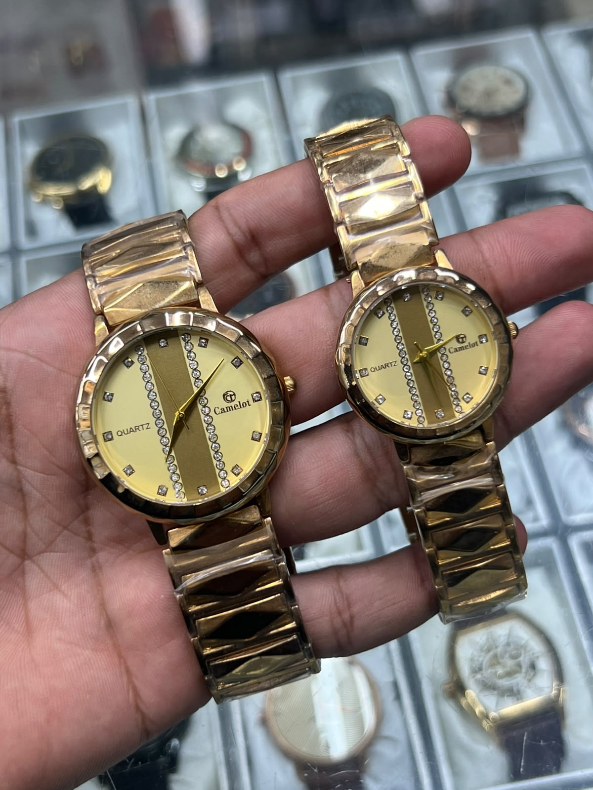 Primary Title: Elegant Citizen Style Open-Heart Couple Watch Set