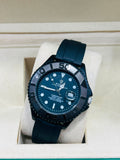 Rolex Submariner Date – Silver Case & Rose Gold Bezel Trim (Black Rubber Strap)