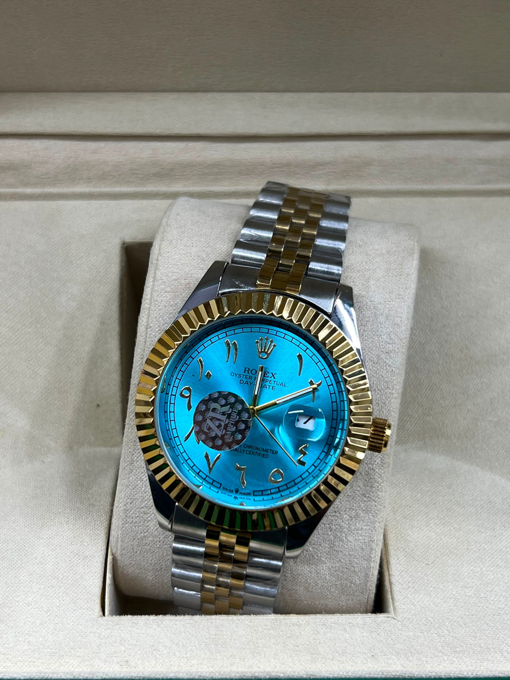Luxury Two-Tone Fluted Bezel Day-Date Men's Watch Collection (Arabic & Roman Numerals)